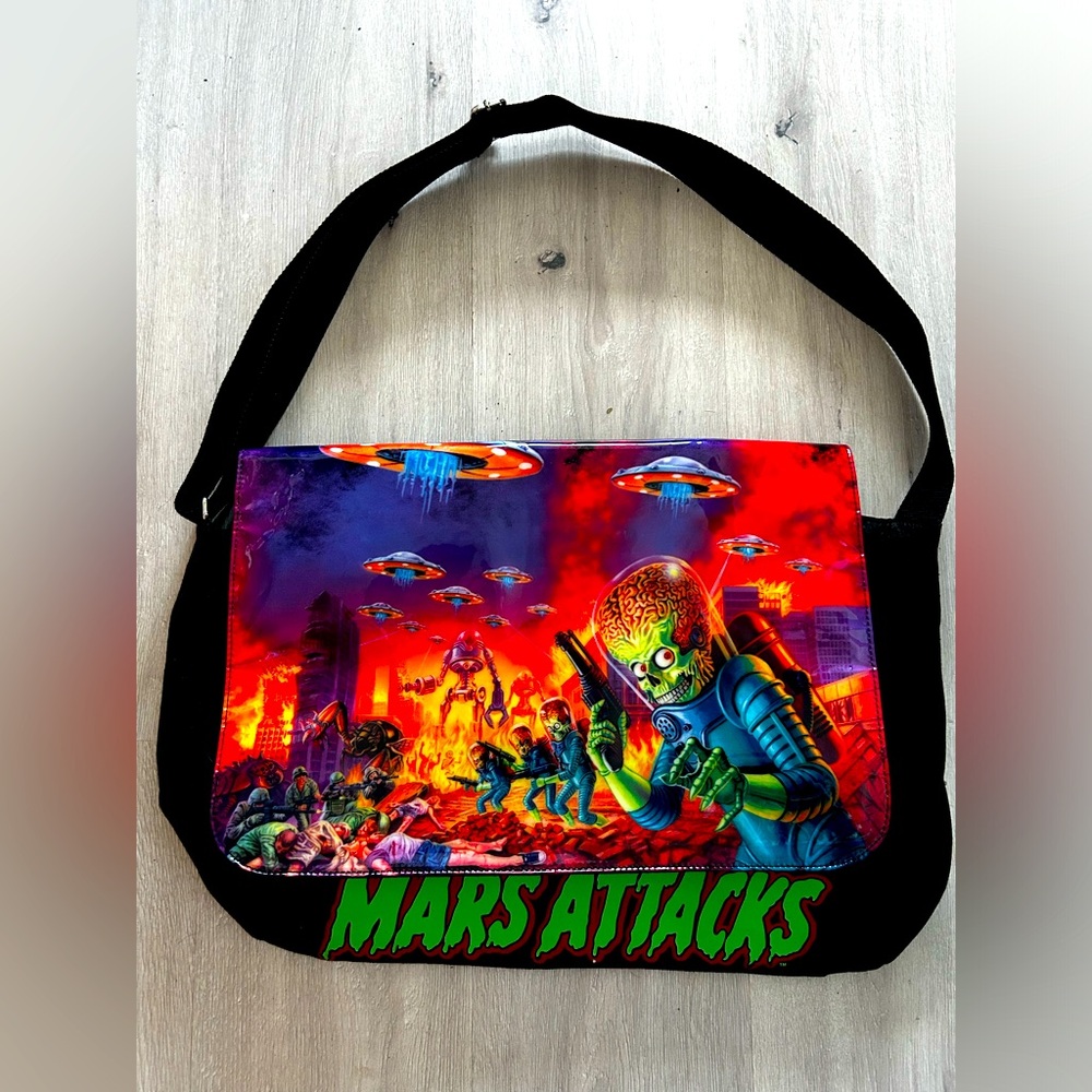 Kreepsville 666 Mars Attacks Side Bag